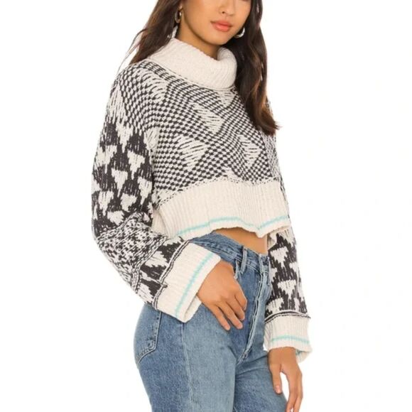 Free People Turtleneck Cropped Jupiter Sweater in Walling Waters Colorway Size S - Picture 7 of 12